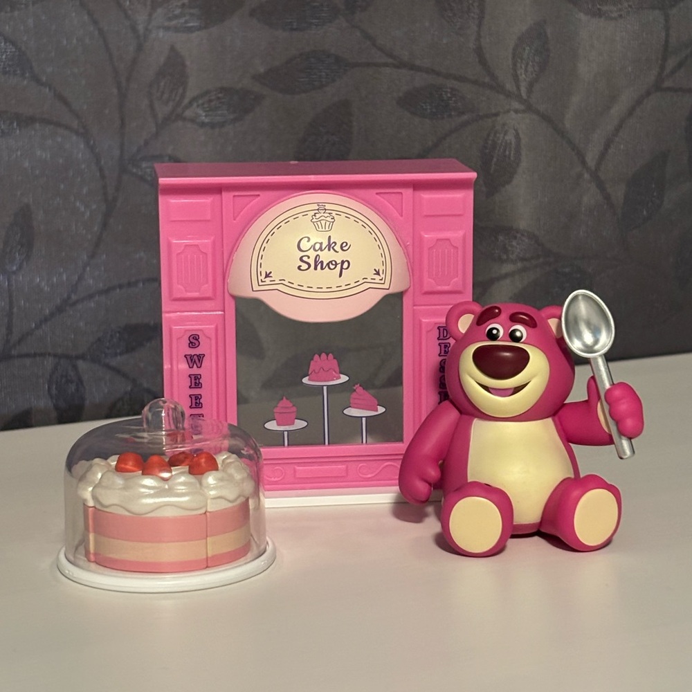 Disney - Miniso PIXAR Mystery Dessert Figure